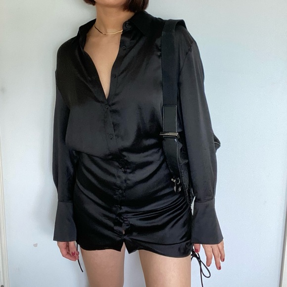 3 for $20 - Zara black long sleeve ruched side satin dress - Picture 2 of 8